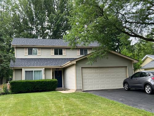 2303 Woodview, Naperville, IL 60565