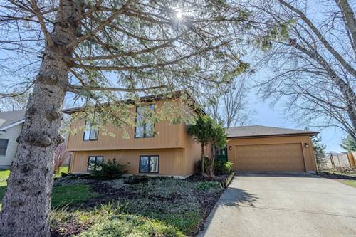 144 Ridgewood, Woodstock, IL 60098