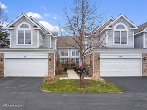 648 Citadel, Westmont, IL 60559