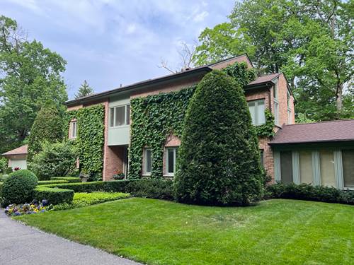 512 Forest Cove, Lake Bluff, IL 60044
