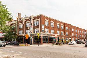 4907 W Cuyler Unit 1, Chicago, IL 60641