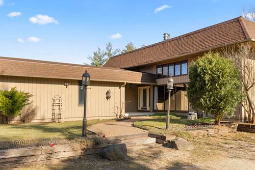 6225 Lakewood, Marengo, IL 60152