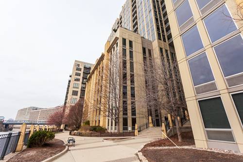 720 N Larrabee Unit 712, Chicago, IL 60654