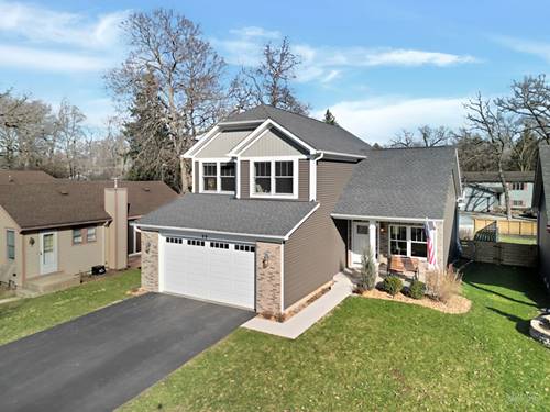 99 Burr Oak, Crystal Lake, IL 60014
