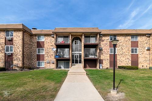 1025 Higgins Quarter Unit 210, Hoffman Estates, IL 60194