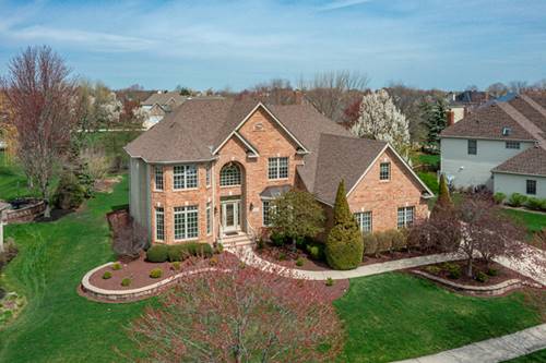 3819 Royal Portrush, Naperville, IL 60564