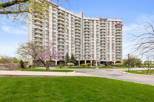 40 N Tower Unit 5G, Oak Brook, IL 60523