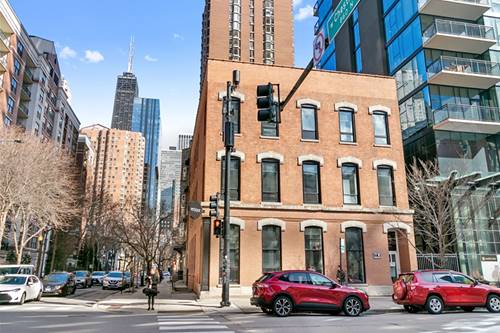 77 W Chestnut Unit 3A, Chicago, IL 60610