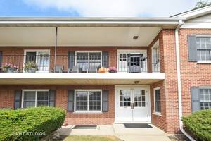 2812 Dundee Unit 14C, Northbrook, IL 60062