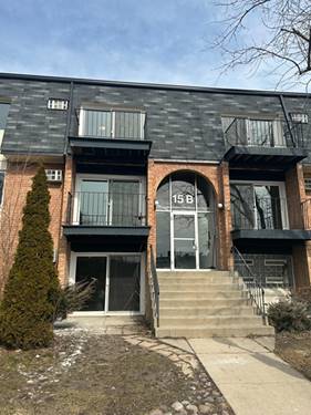 15B E Dundee Quarter Unit 301, Palatine, IL 60074