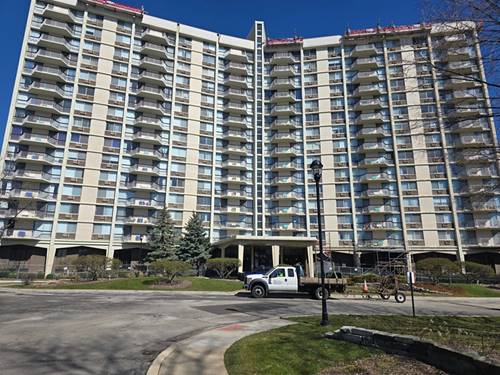 40 N Tower Unit 6M, Oak Brook, IL 60523