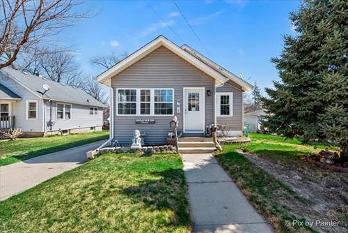 961 St Charles, Elgin, IL 60120