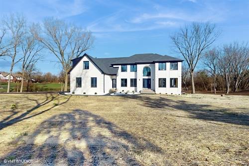 23365 W Redwing, Barrington, IL 60010