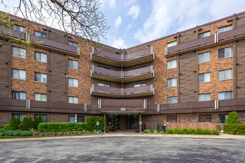 850 Wellington Unit 207, Elk Grove Village, IL 60007