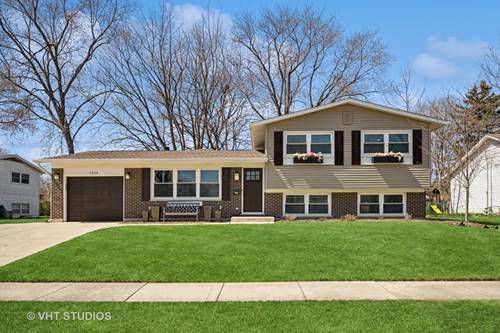 2808 N Kennicott, Arlington Heights, IL 60004