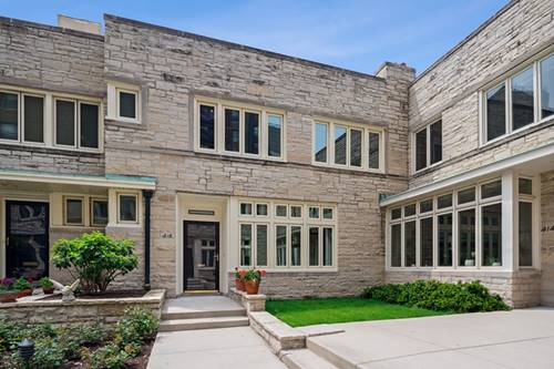 416 W Wellington, Chicago, IL 60657