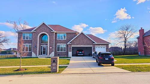 235 Hale, Roselle, IL 60172