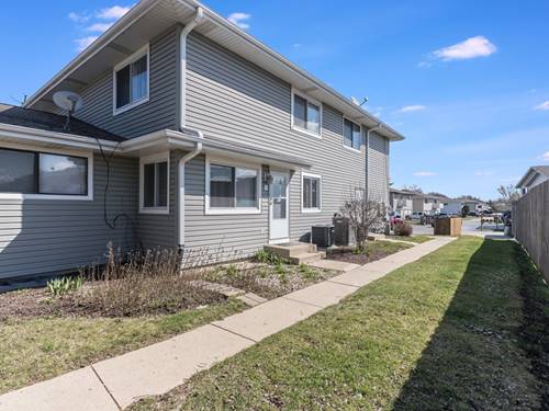 29W649 Winchester Unit 3, Warrenville, IL 60555