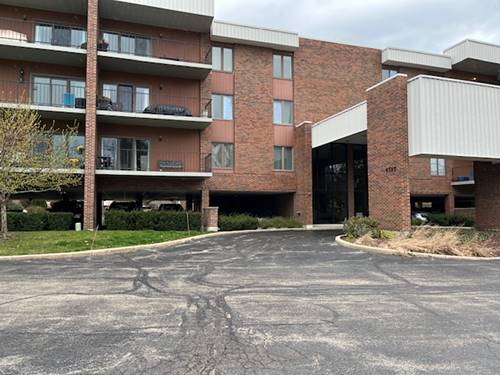 6585 Main Unit 204, Downers Grove, IL 60516