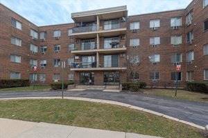 9445 Kenton Unit 103, Skokie, IL 60076