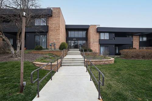 1295 N Sterling Unit 116, Palatine, IL 60067