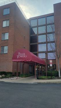 1450 Plymouth Unit 305, Elgin, IL 60123