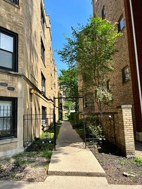 646.5 W Roscoe Unit GD, Chicago, IL 60657