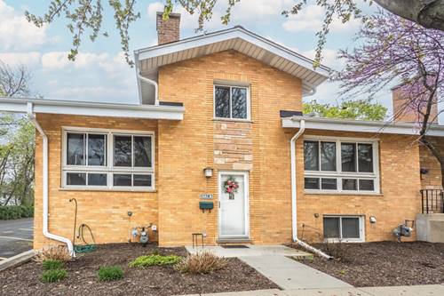 1605 N Arlington Heights Unit D, Arlington Heights, IL 60004