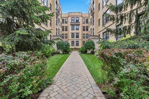 3604 N Pine Grove Unit 1E, Chicago, IL 60613