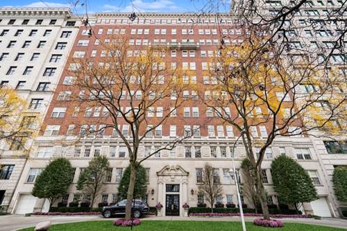 219 E Lake Shore Unit 6D, Chicago, IL 60611