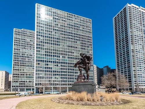 330 W Diversey Unit 404, Chicago, IL 60657