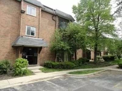 1037 Buccaneer Unit 4, Schaumburg, IL 60173