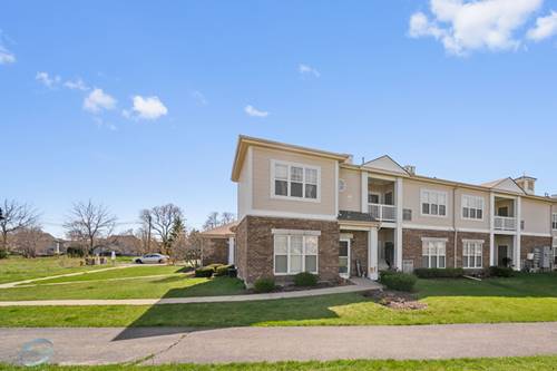 230 Club House Unit 061, Oswego, IL 60543