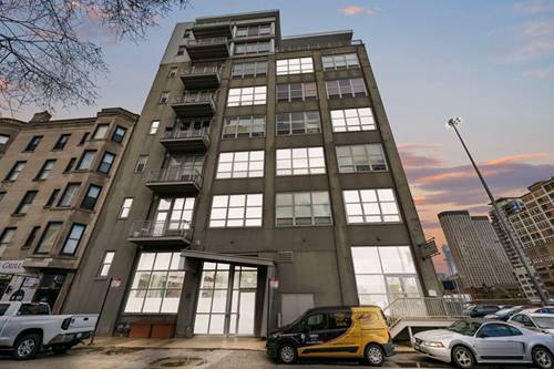 770 W Gladys Unit 401, Chicago, IL 60661