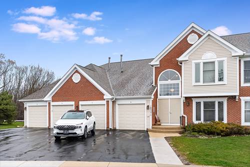 1832 Fox Run Unit D, Elk Grove Village, IL 60007