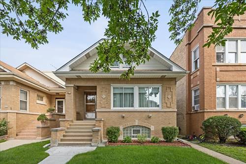 5514 W Dakin, Chicago, IL 60641