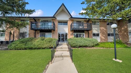 7A Kingery Quarter, Willowbrook, IL 60527