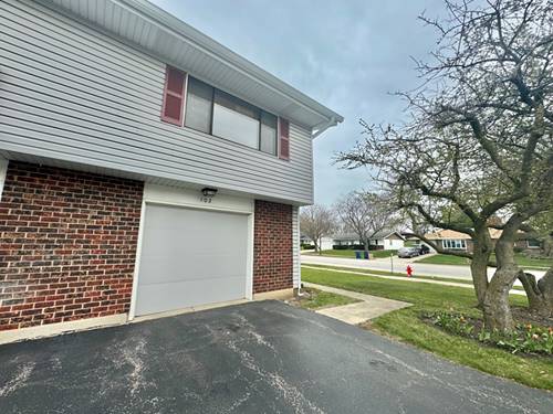 102 N Salem Unit 102, Schaumburg, IL 60194