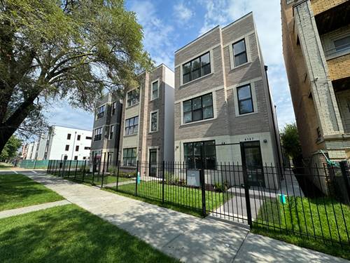 4105 S Prairie Unit 2, Chicago, IL 60653