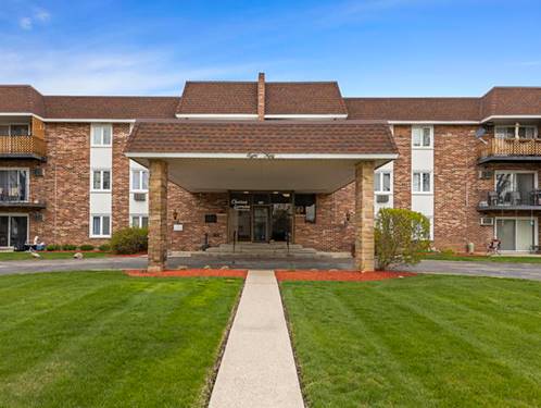 850 S Lorraine Unit 3H, Wheaton, IL 60189