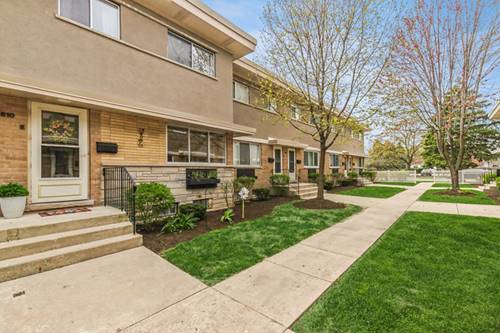 610 S Milwaukee Unit E, Libertyville, IL 60048