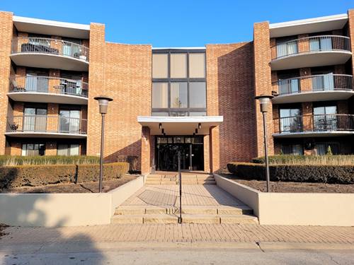 1515 E Central Unit 352A, Arlington Heights, IL 60005