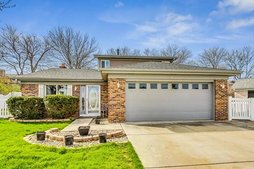 6 Oriole, Woodridge, IL 60517