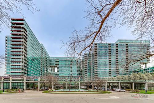 9715 Woods Unit 701, Skokie, IL 60077