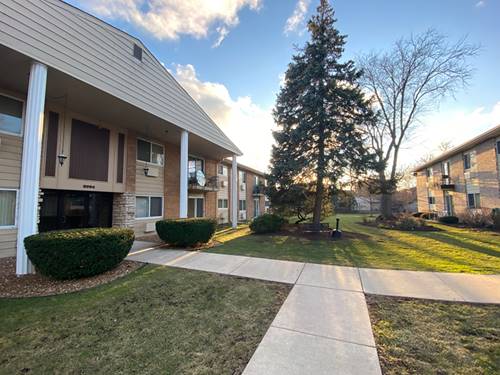 8994 Kennedy Unit 1B, Des Plaines, IL 60016