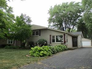 566 Lowden, Glen Ellyn, IL 60137