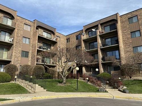 601 W Huntington Commons Unit 404, Mount Prospect, IL 60056