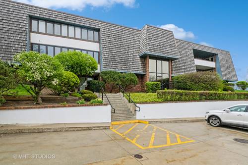 150 Red Top Unit 101, Libertyville, IL 60048
