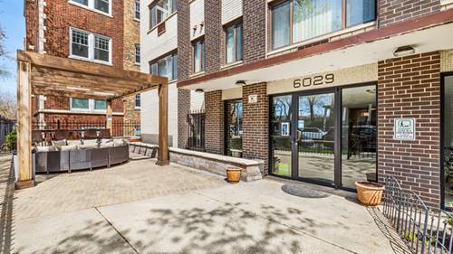 6021 N Winthrop Unit 401, Chicago, IL 60660