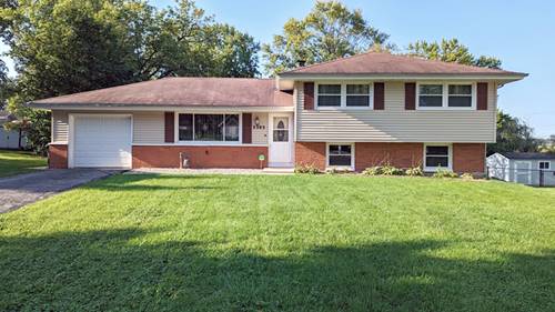 2303 Honeysuckle, Lindenhurst, IL 60046